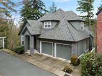 10264 NW Edgewood Dr, Portland, OR 97229