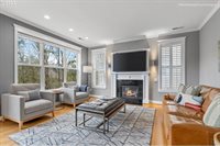 10264 NW Edgewood Dr, Portland, OR 97229