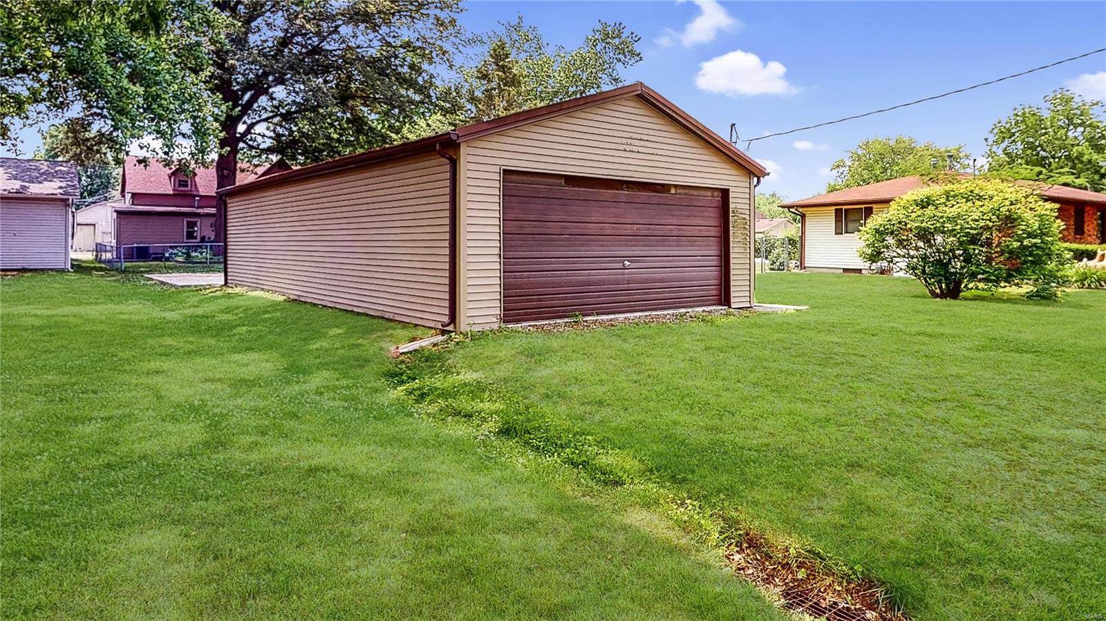 607 West Church Street, Mascoutah, IL 62258