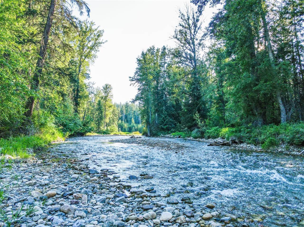 8640 Farm To Market Road, Libby, MT 59923