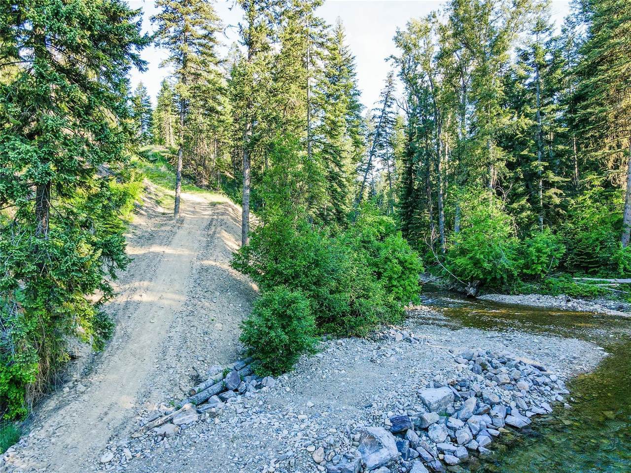 8640 Farm To Market Road, Libby, MT 59923