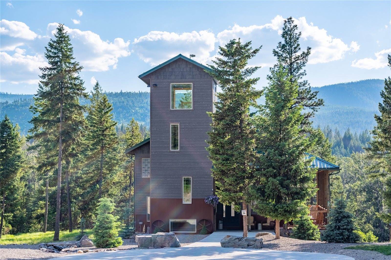 8640 Farm To Market Road, Libby, MT 59923