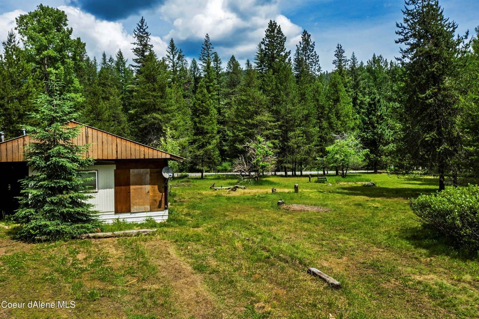 73 Caribou Creek Rd, Sandpoint, ID 83864