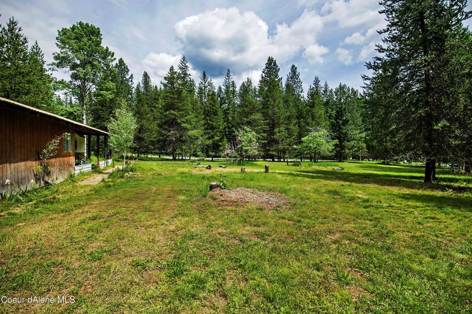 73 Caribou Creek Rd, Sandpoint, ID 83864