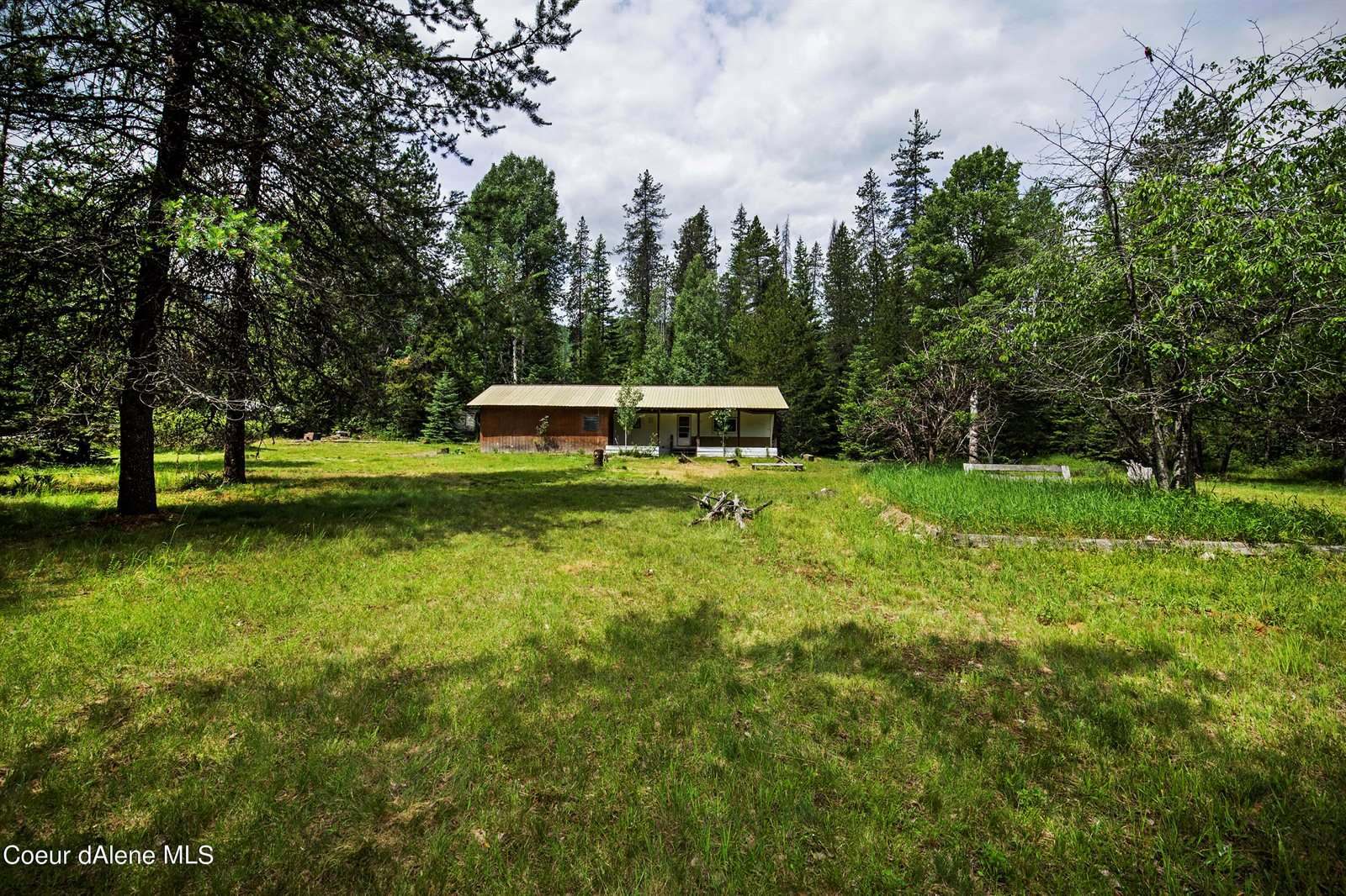 73 Caribou Creek Rd, Sandpoint, ID 83864