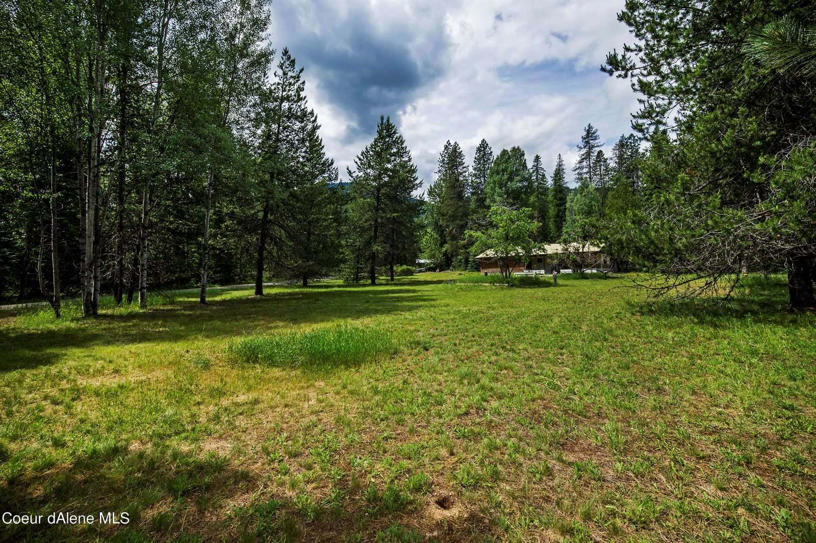 73 Caribou Creek Rd, Sandpoint, ID 83864