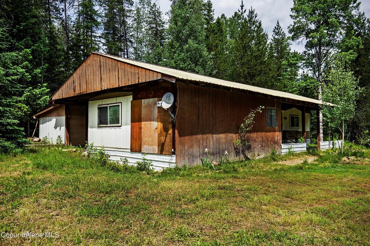 73 Caribou Creek Rd, Sandpoint, ID 83864