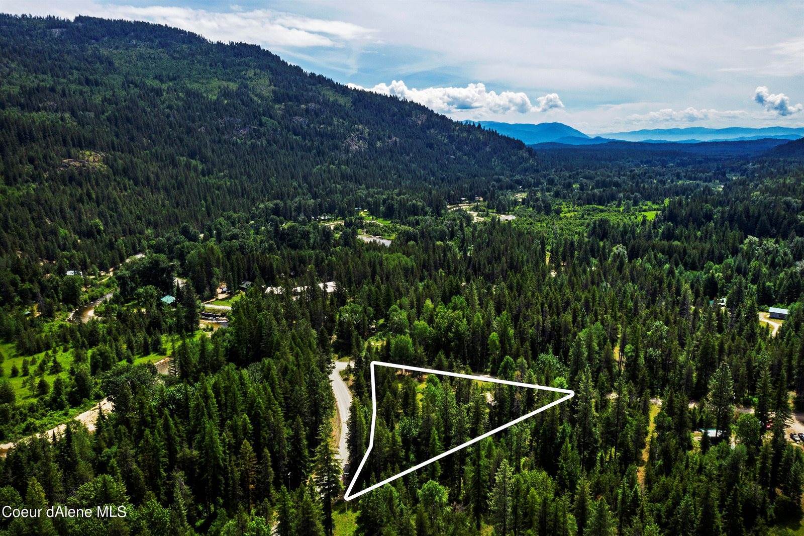 73 Caribou Creek Rd, Sandpoint, ID 83864