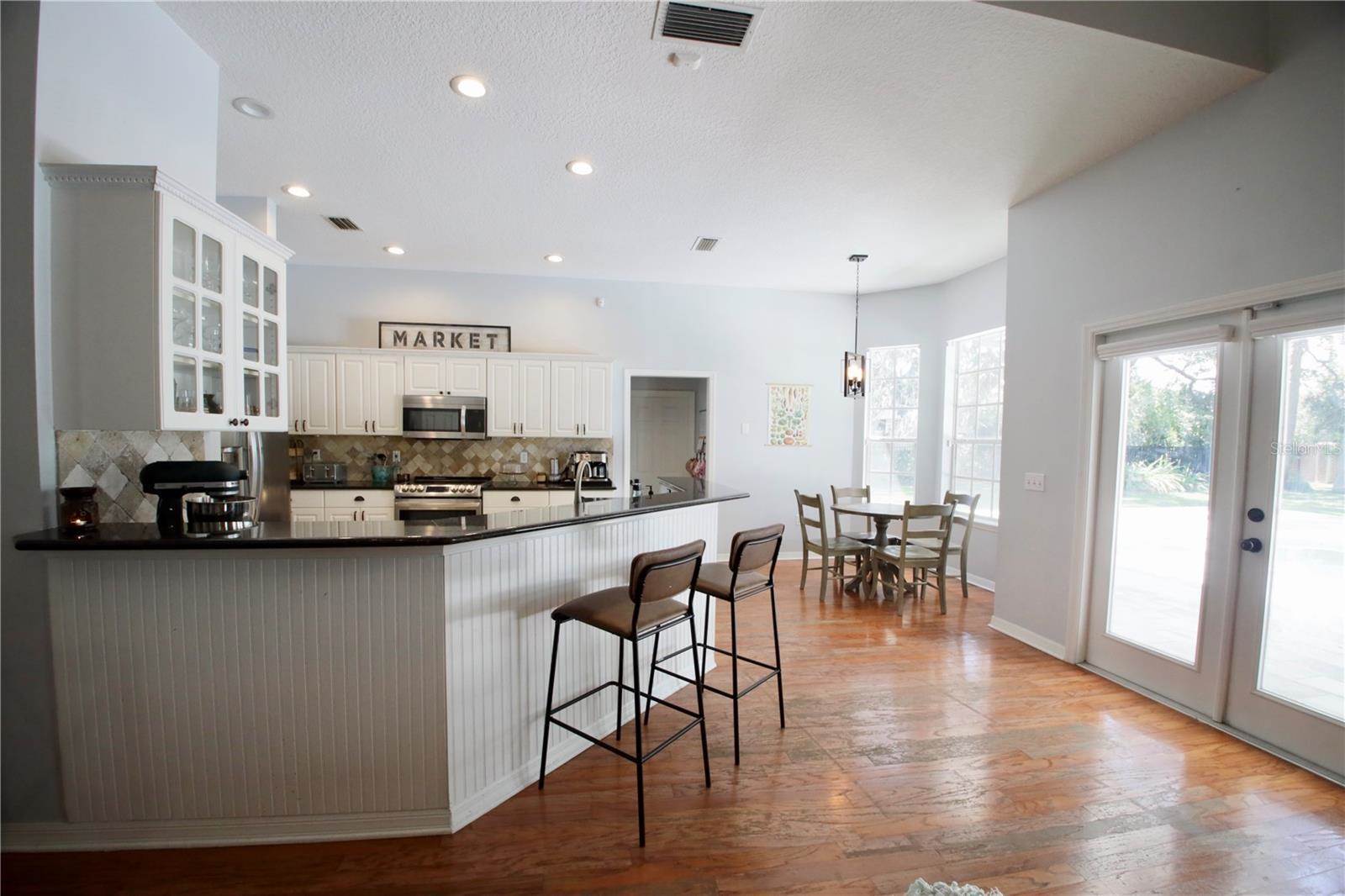 421 Courtlea Oaks Boulevard, Winter Garden, FL 34787