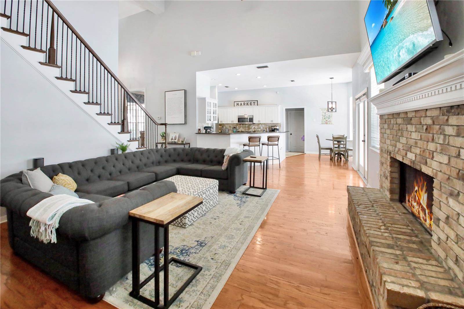 421 Courtlea Oaks Boulevard, Winter Garden, FL 34787