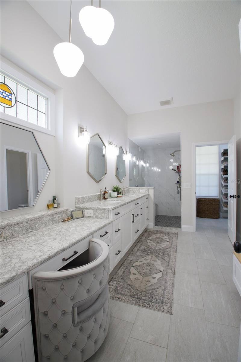 421 Courtlea Oaks Boulevard, Winter Garden, FL 34787