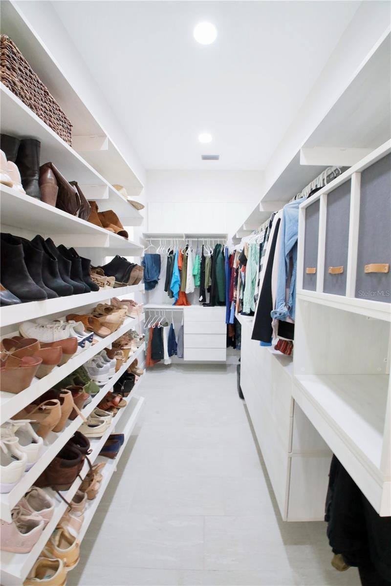 421 Courtlea Oaks Boulevard, Winter Garden, FL 34787