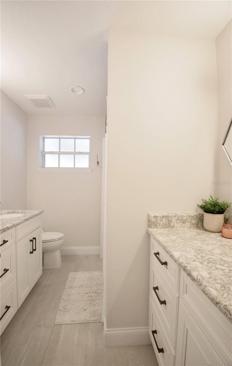 421 Courtlea Oaks Boulevard, Winter Garden, FL 34787