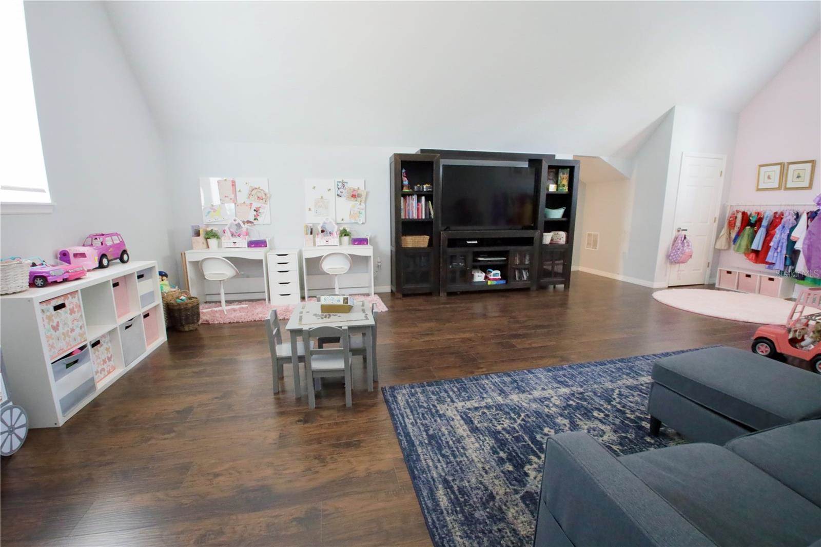 421 Courtlea Oaks Boulevard, Winter Garden, FL 34787