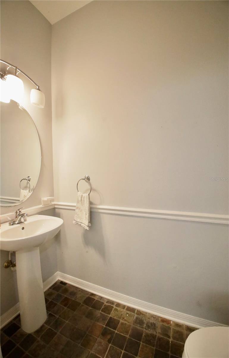 421 Courtlea Oaks Boulevard, Winter Garden, FL 34787