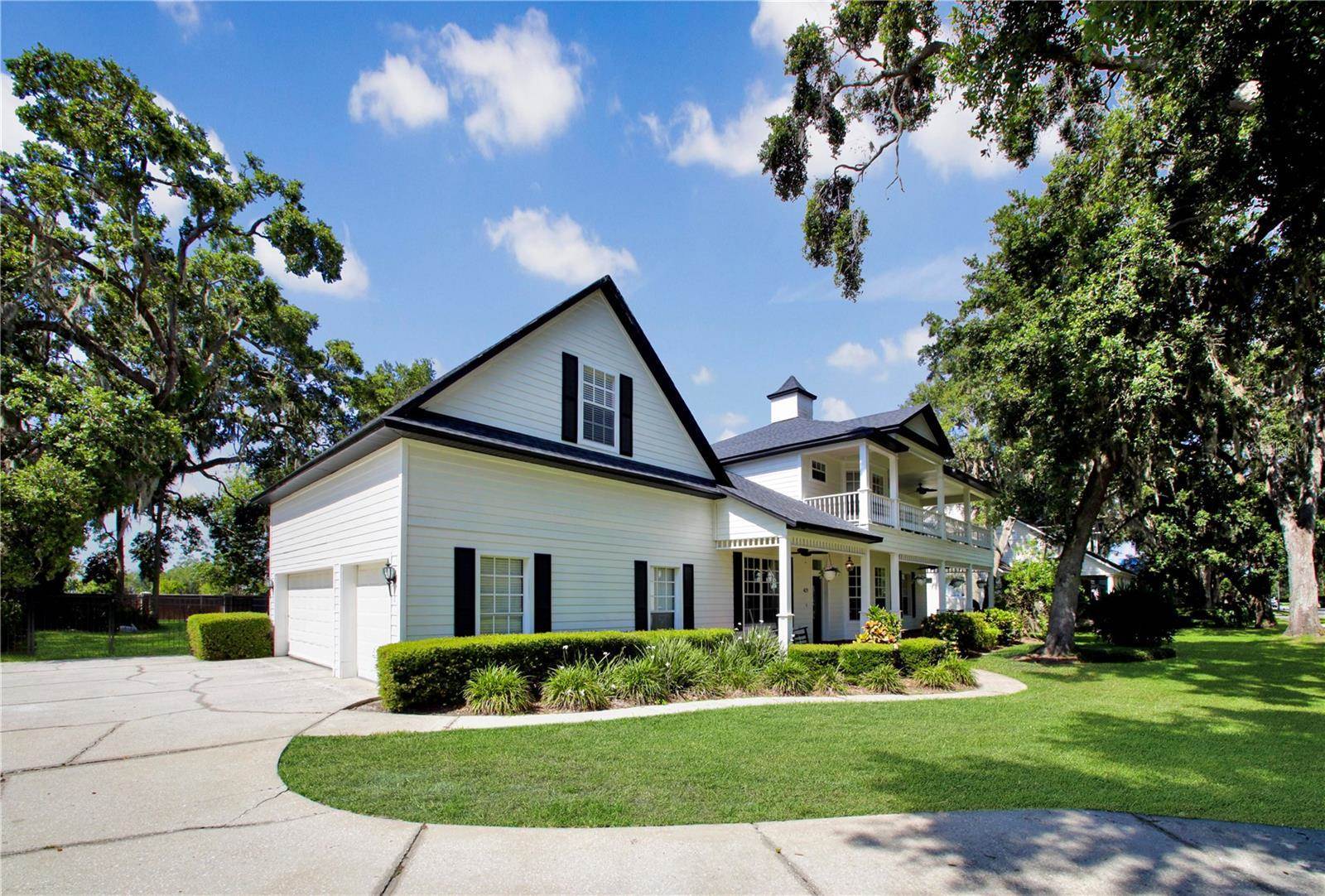 421 Courtlea Oaks Boulevard, Winter Garden, FL 34787