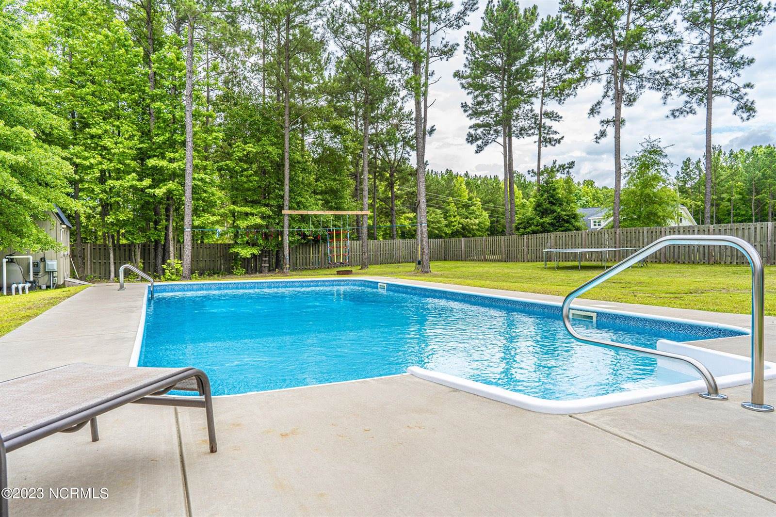 100 Cashew Loop, Cameron, NC 28326