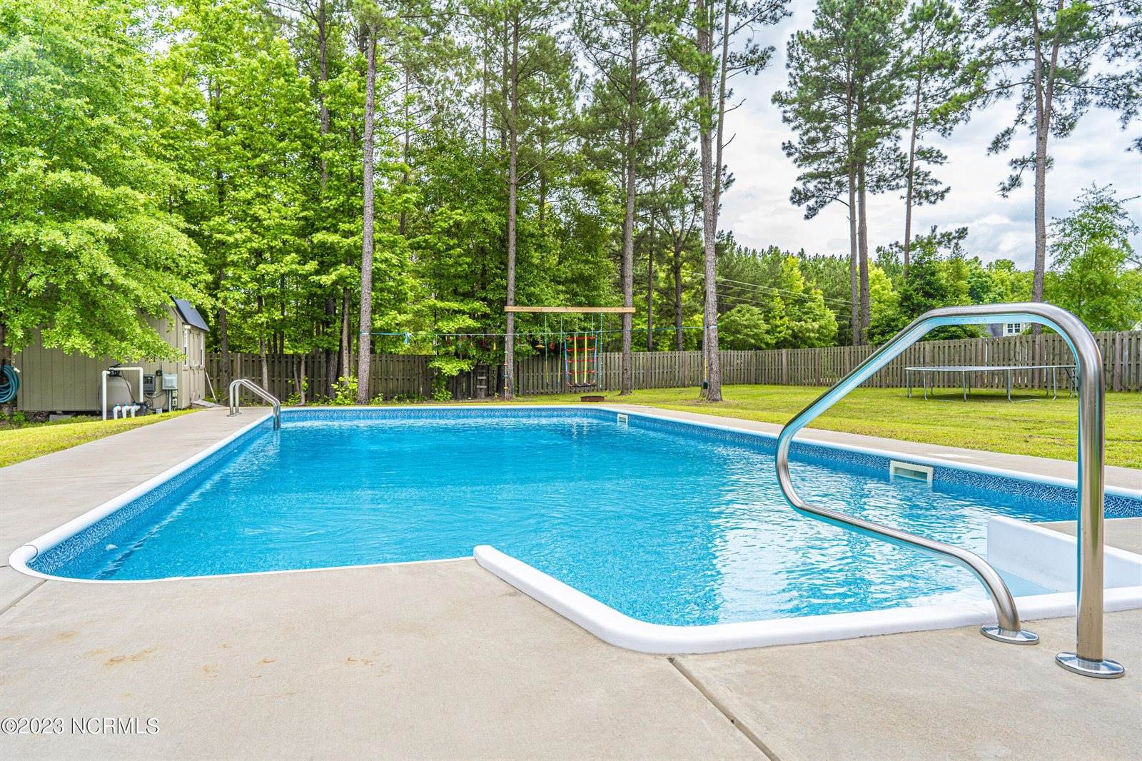 100 Cashew Loop, Cameron, NC 28326