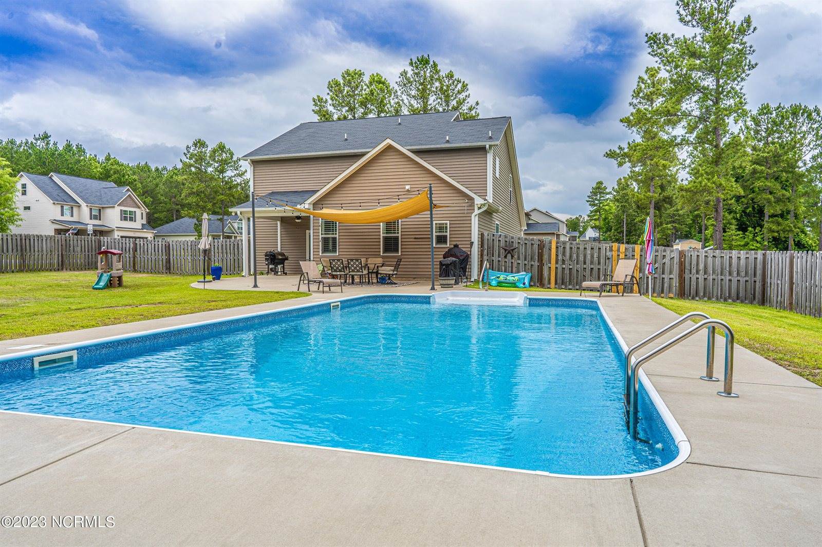 100 Cashew Loop, Cameron, NC 28326