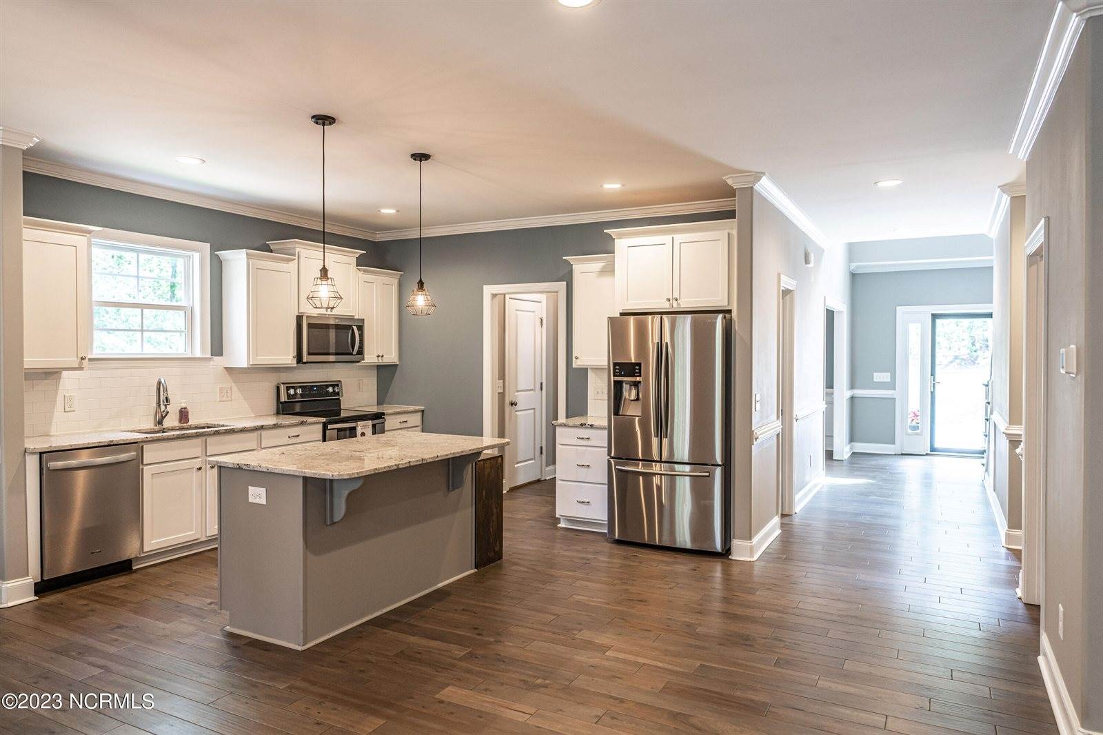 547 Longleaf Drive, West End, NC 27376