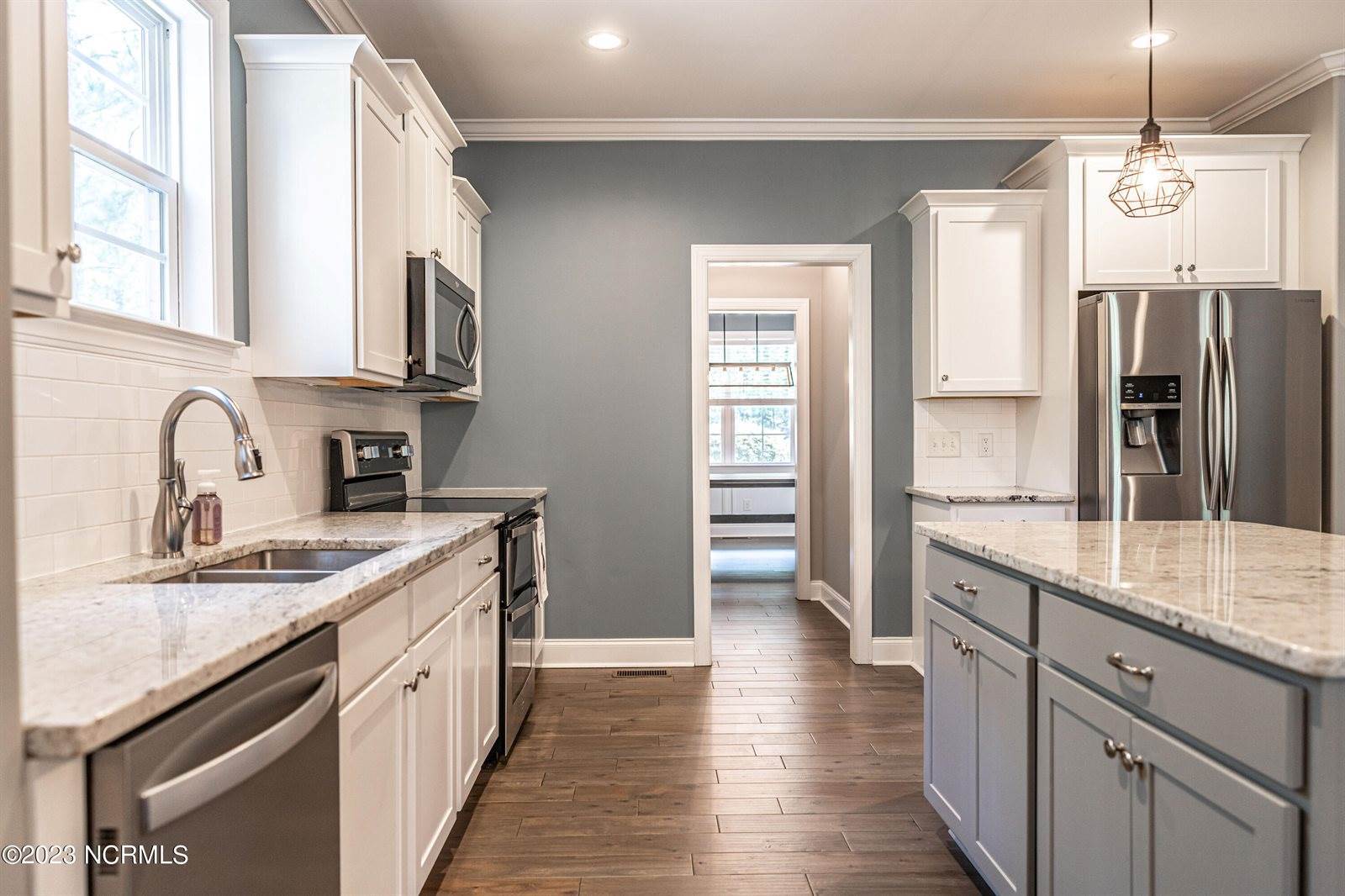 547 Longleaf Drive, West End, NC 27376