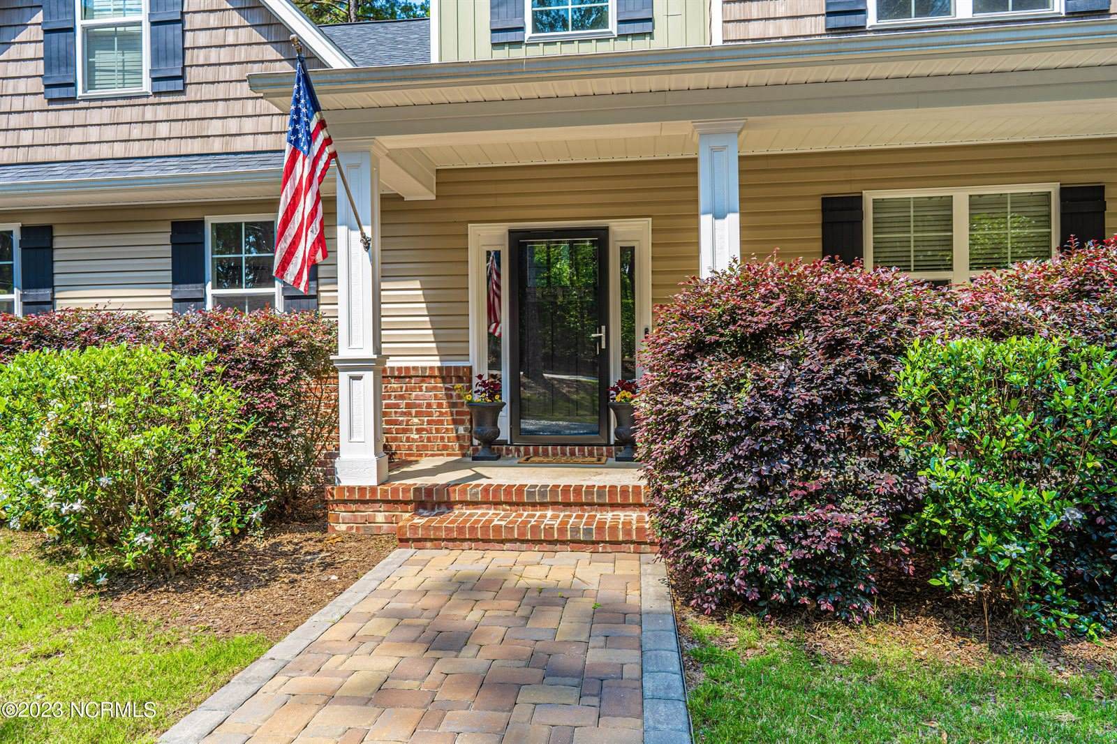 547 Longleaf Drive, West End, NC 27376