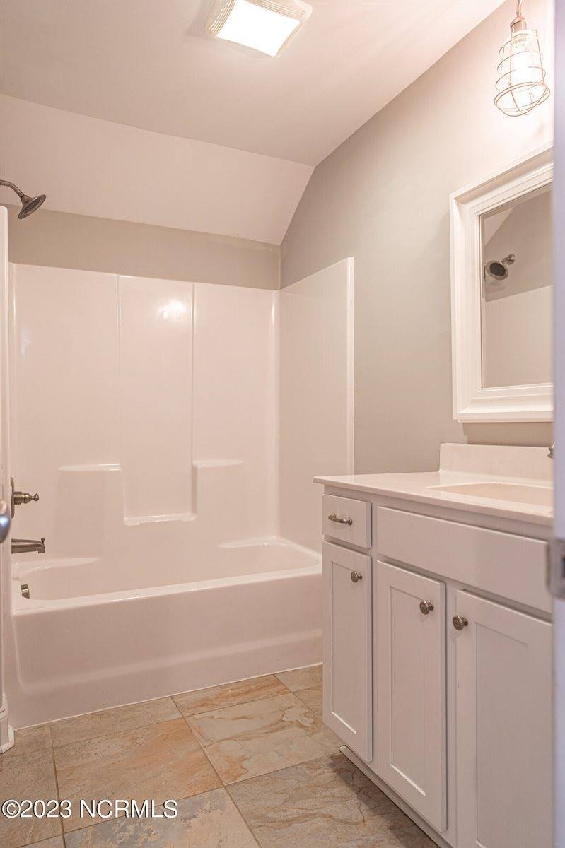 547 Longleaf Drive, West End, NC 27376