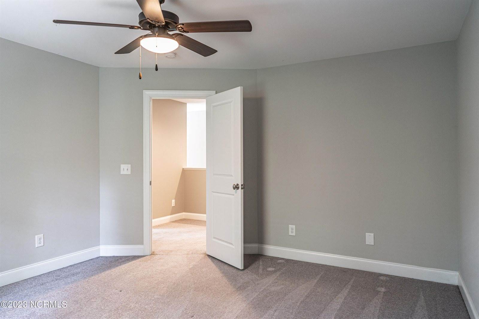 547 Longleaf Drive, West End, NC 27376