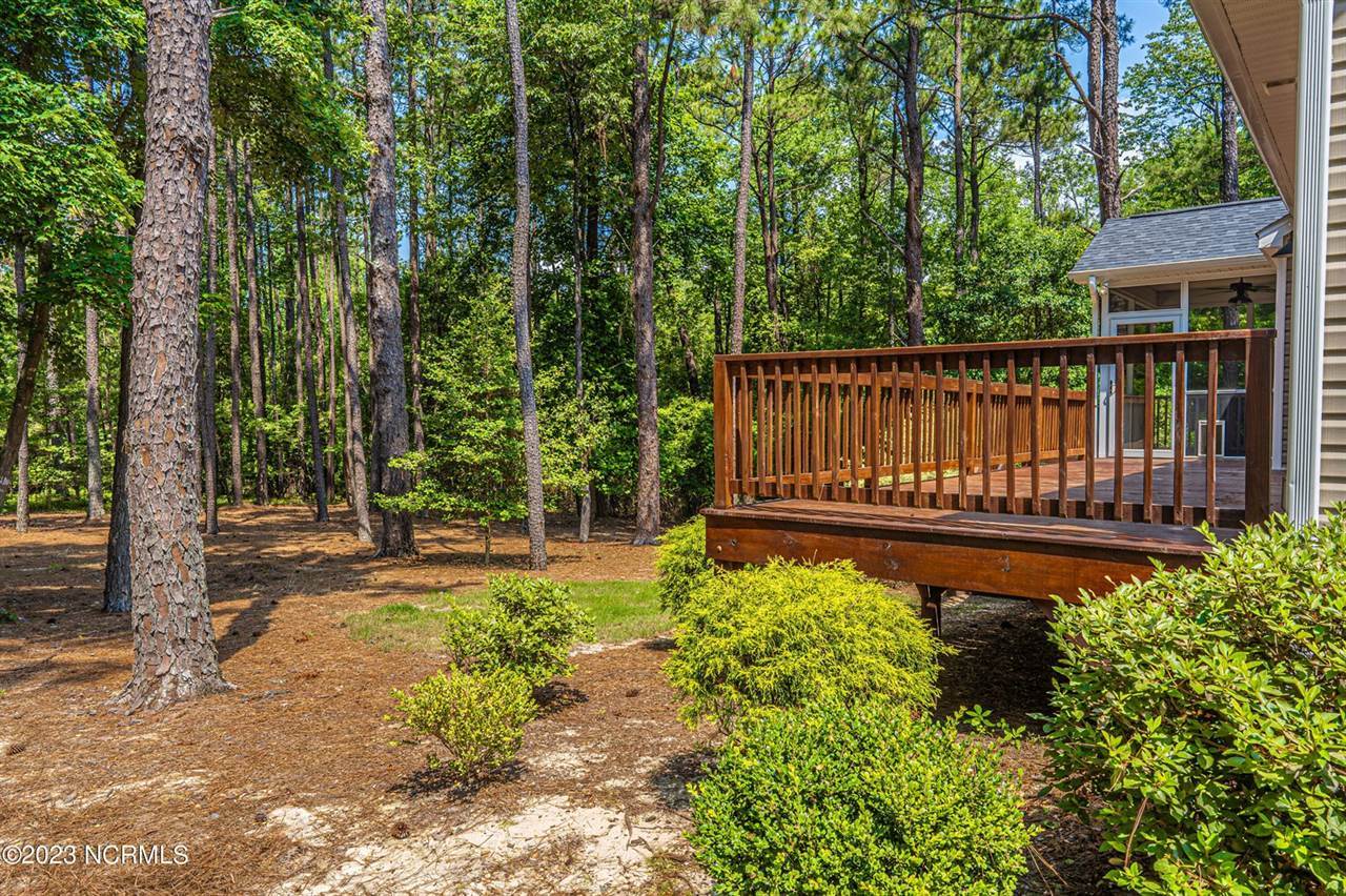 547 Longleaf Drive, West End, NC 27376