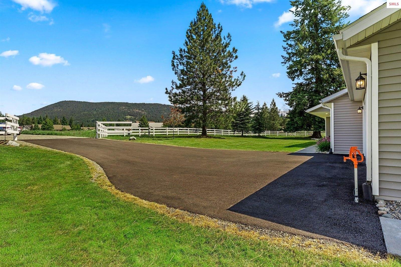 113 Joyce Place, Bonners Ferry, ID 83805