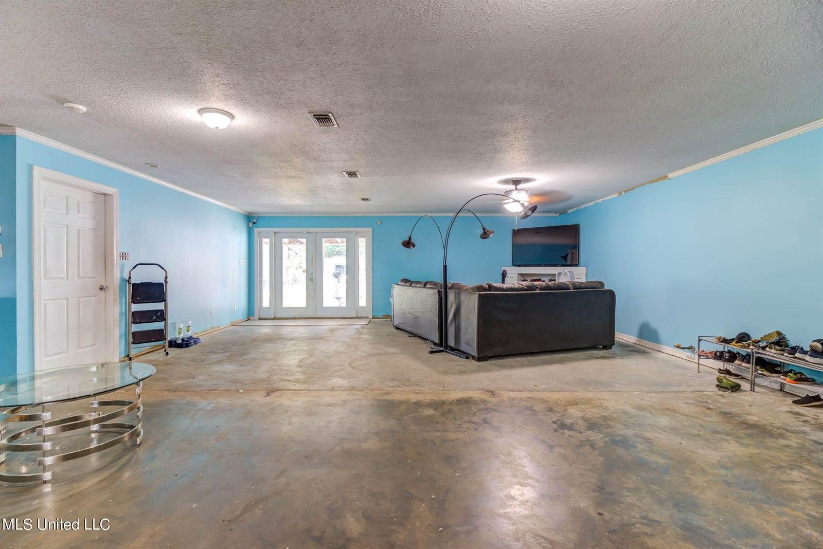 2281 Stelly Drive, Biloxi, MS 39531