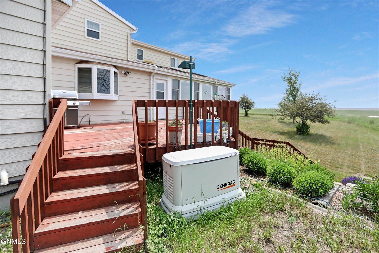 4963 142nd Avenue NW, Williston, ND 58801