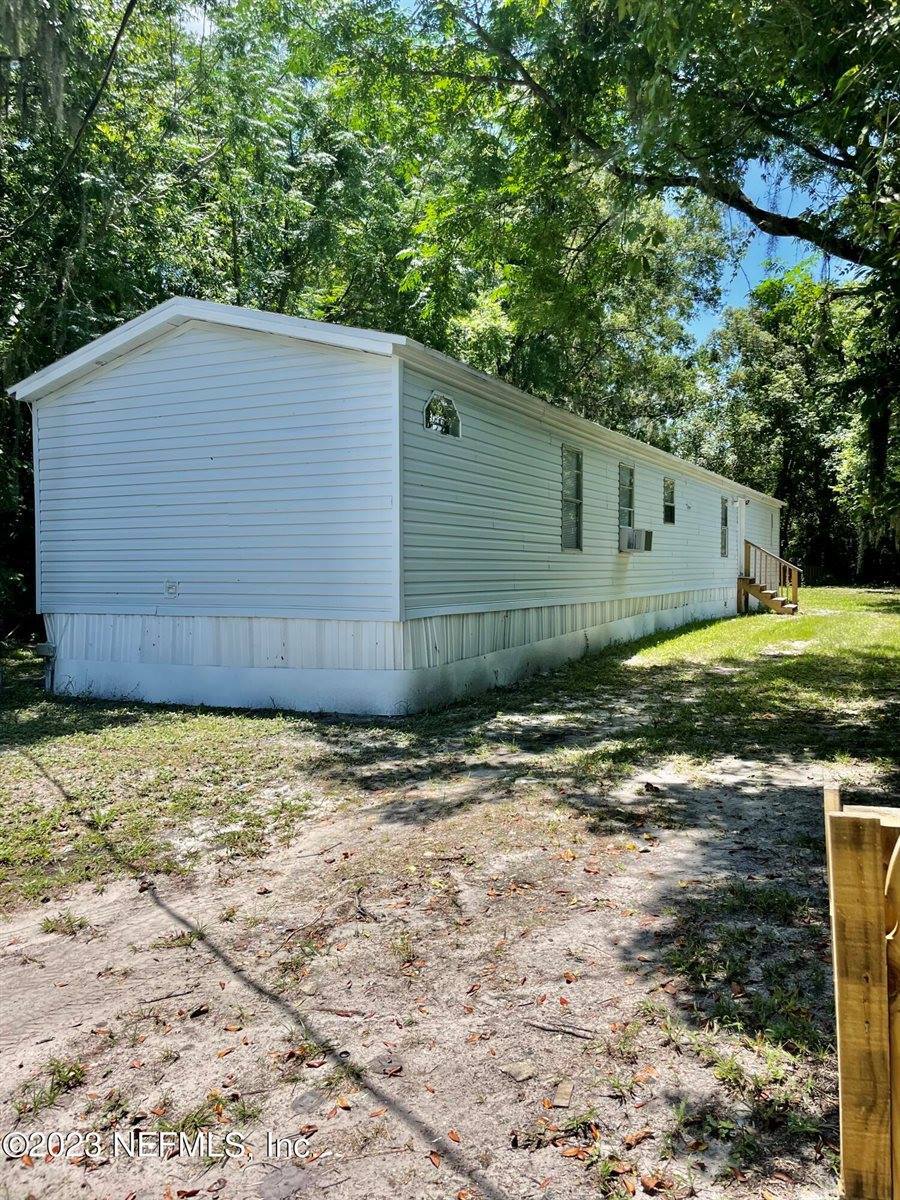 207 Harris St East, Palatka, FL 32177