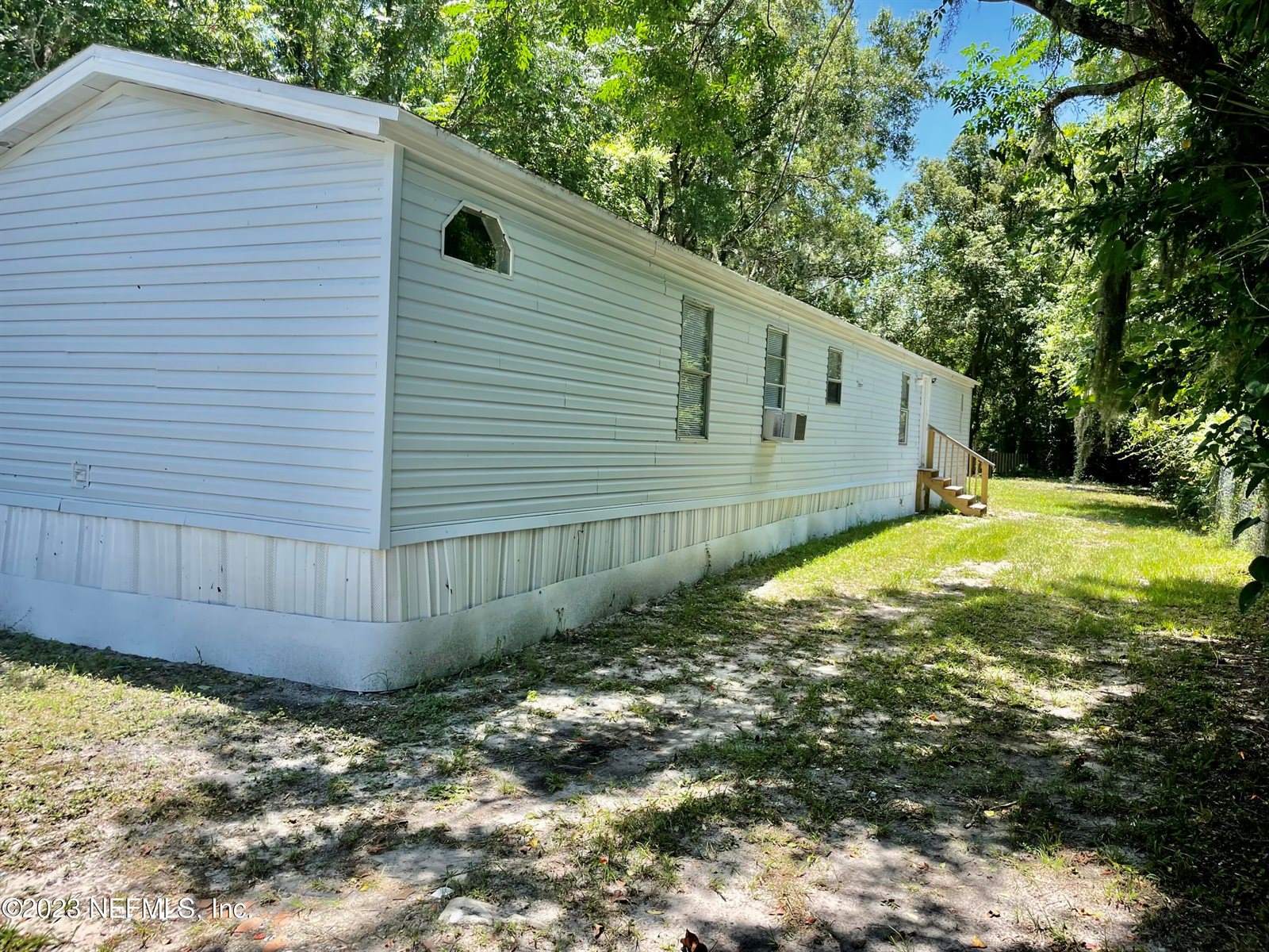 207 Harris St East, Palatka, FL 32177