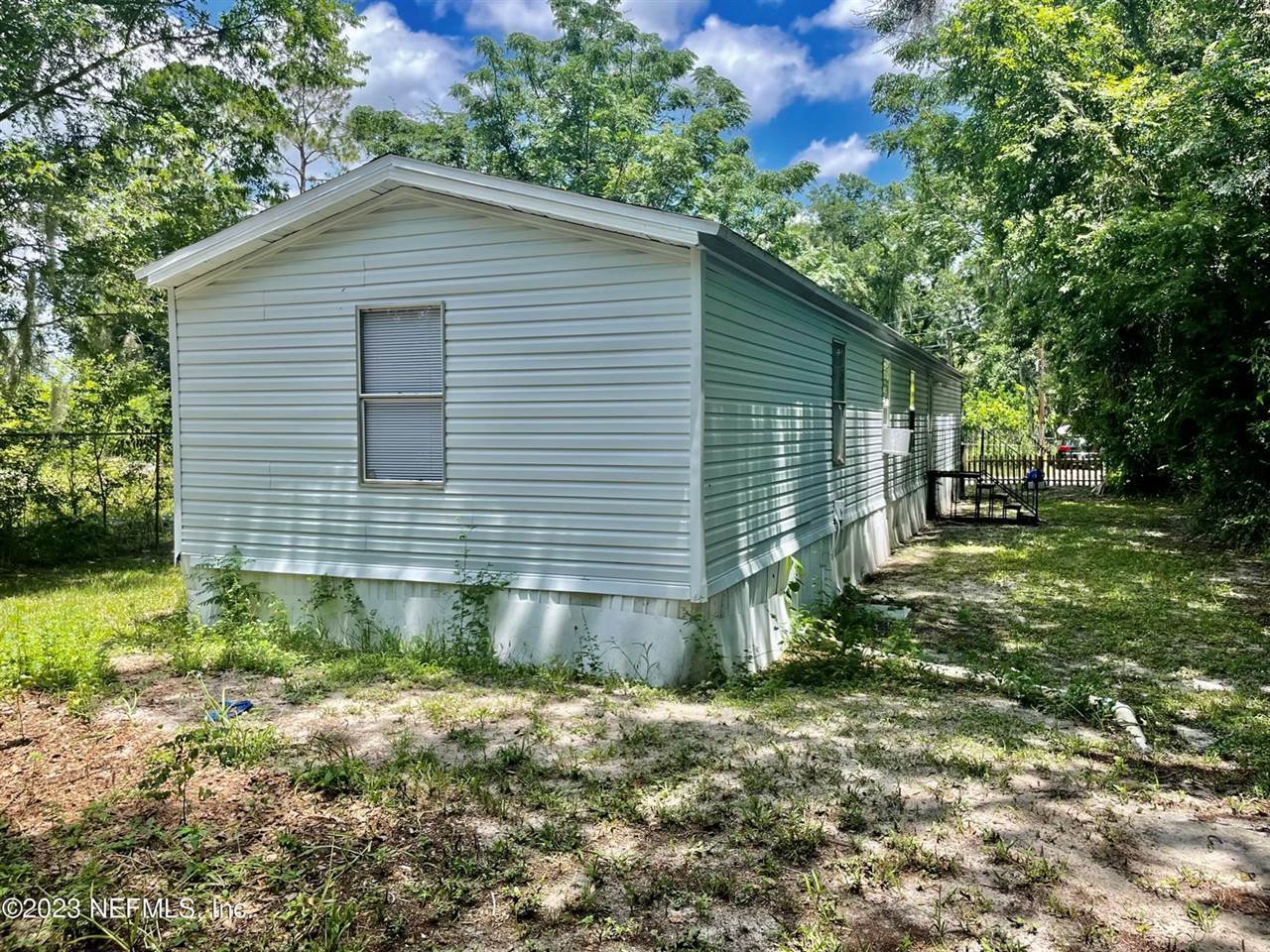 207 Harris St East, Palatka, FL 32177