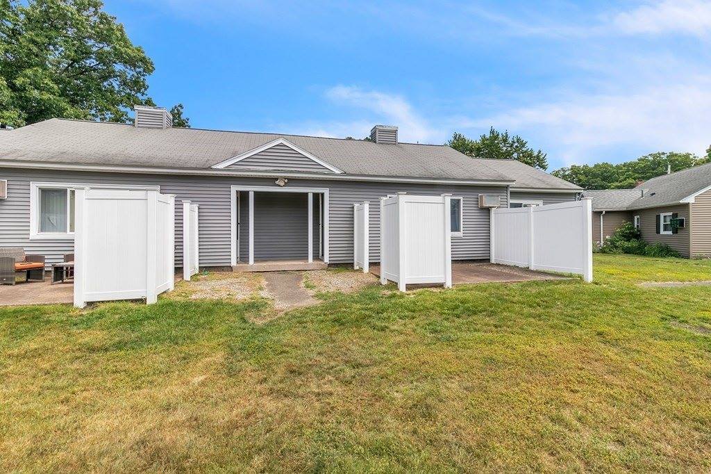 15 Robinridge Rd, Chicopee, MA 01022