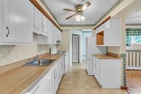 15 Robinridge Rd, Chicopee, MA 01022