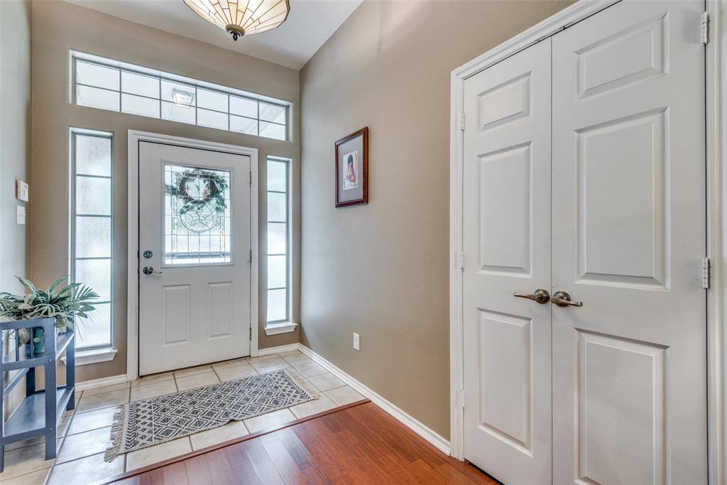 725 Cordes Drive, Venus, TX 76084