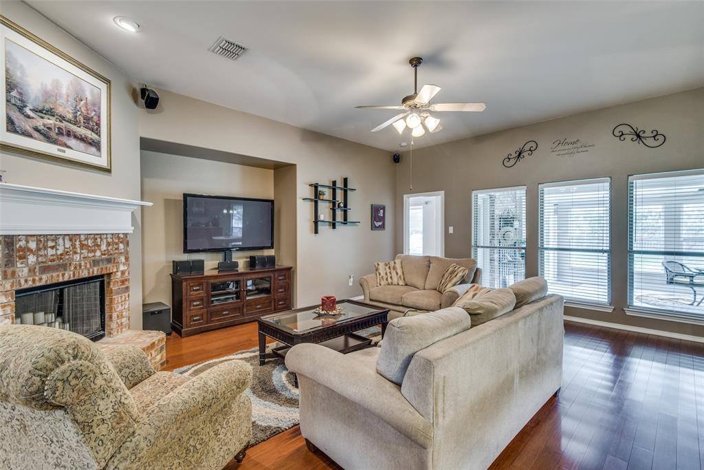 725 Cordes Drive, Venus, TX 76084