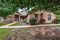 725 Cordes Drive, Venus, TX 76084