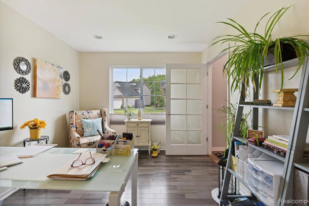 37497 South Dianne Lane, Huron Township, MI 48164