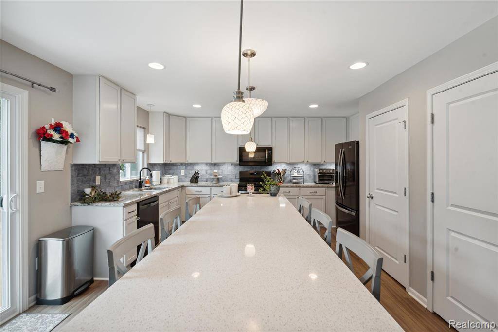 37497 South Dianne Lane, Huron Township, MI 48164