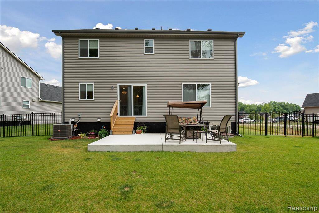 37497 South Dianne Lane, Huron Township, MI 48164