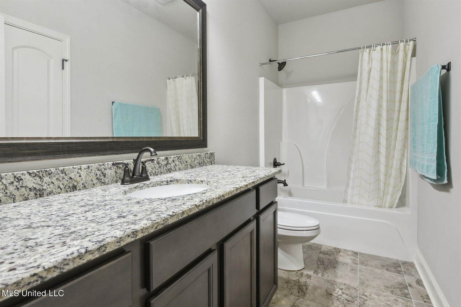 7751 Georgia Cove, Ocean Springs, MS 39564