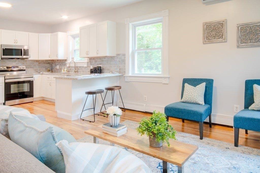 12 Heritage Rd, Rehoboth, MA 02769