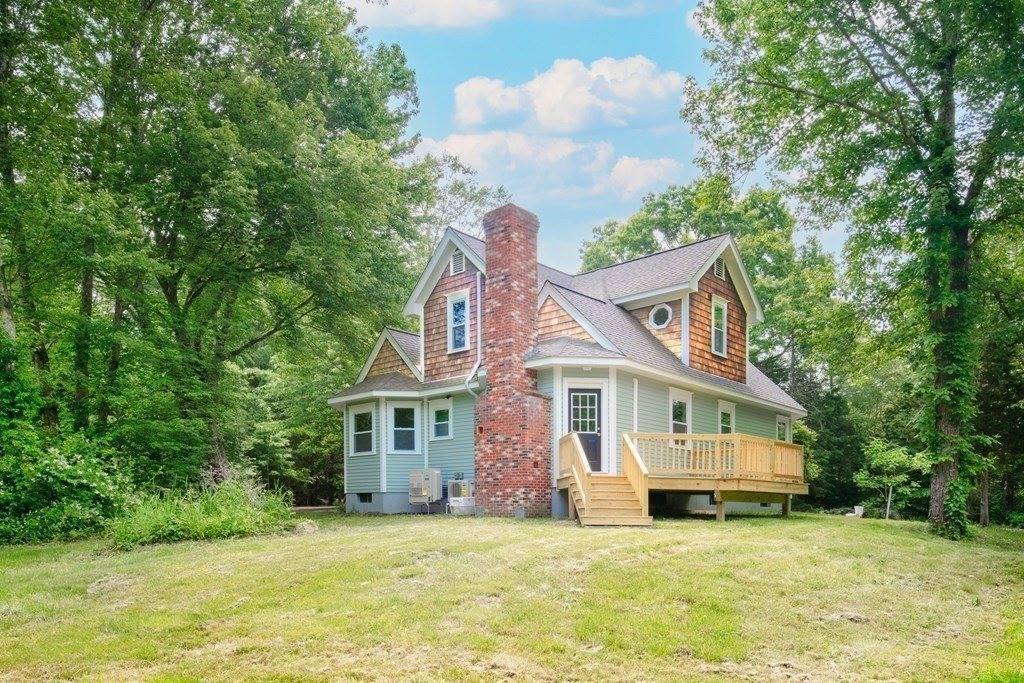 12 Heritage Rd, Rehoboth, MA 02769