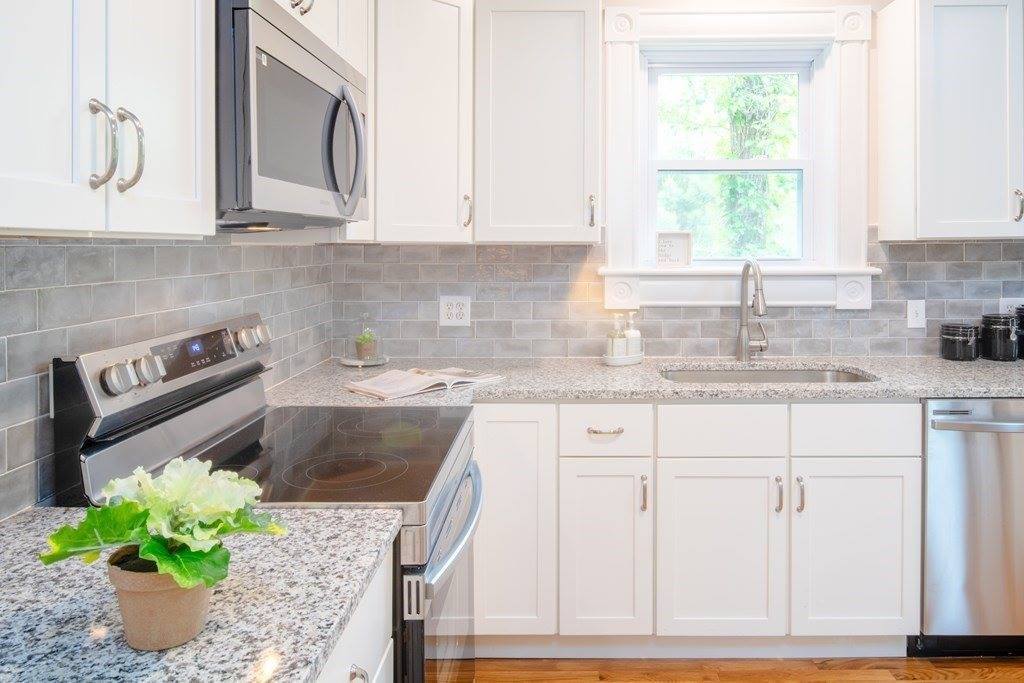 12 Heritage Rd, Rehoboth, MA 02769