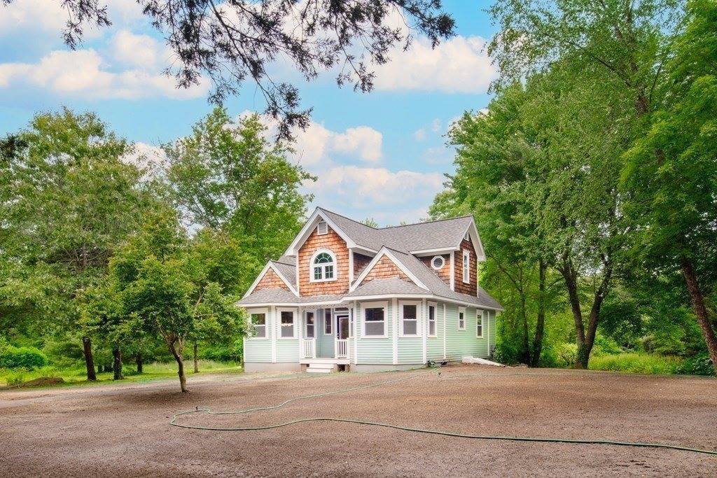 12 Heritage Rd, Rehoboth, MA 02769