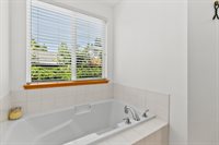 11538 SE 319th Pl, Auburn, WA 98092