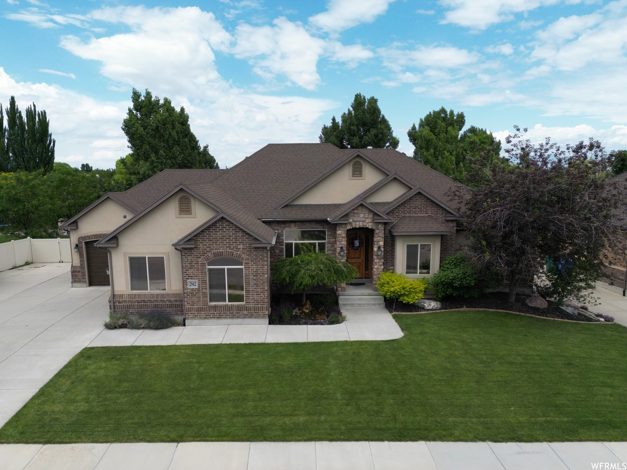 2942 West Camden Brook Way South, Riverton, UT 84065